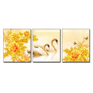 Bộ tranh đẹp đôi thiên nga và hoa mẫu đơn vàng