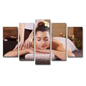 Mẫu tranh spa đẹp hình ảnh cô gái nằm thư giãn