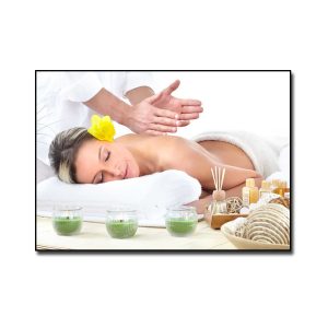 Tranh treo spa hình ảnh cô gái nằm massage thư giãn