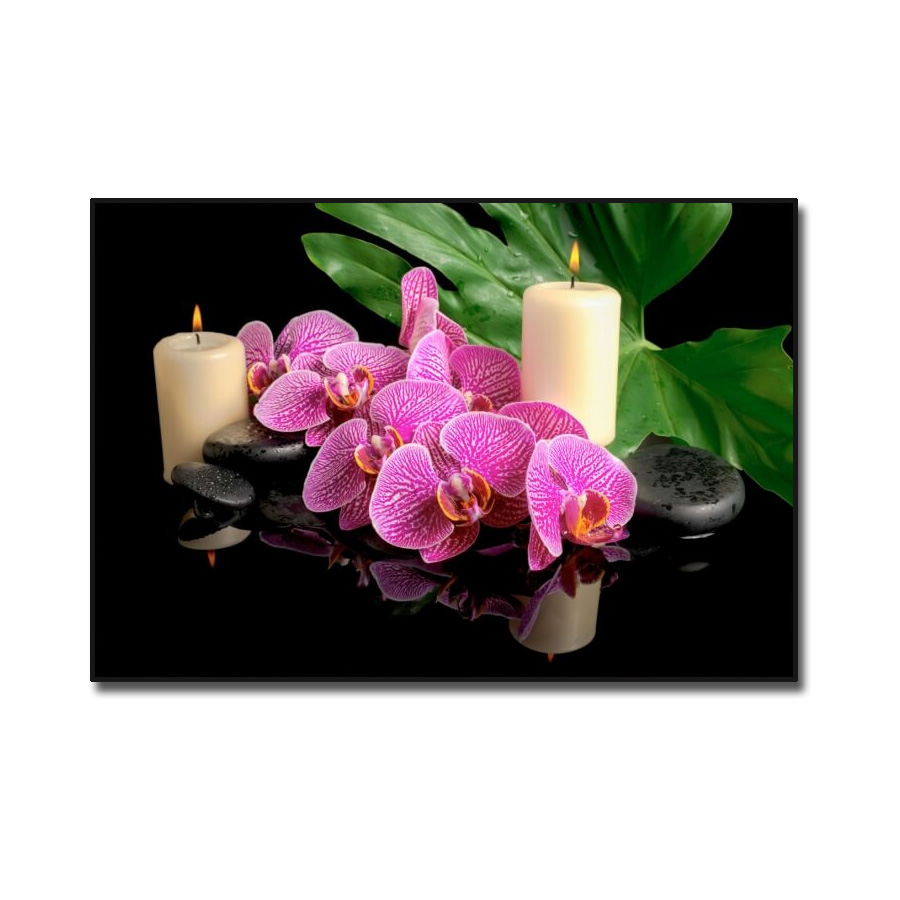 Tranh treo spa đẹp hình ảnh hoa lan tím, lá xanh, nến thơm và đá cuội