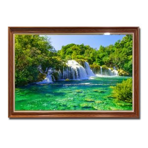 Bức tranh đẹp phong cảnh thác nước và hồ nước trong xanh mát lành