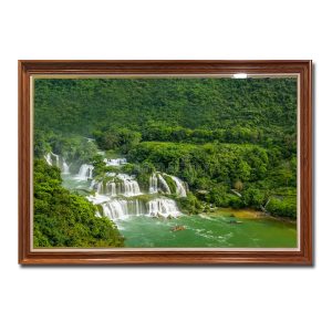 Bức tranh thác nước Bản Giốc đẹp giữa núi non cây rừng xanh tươi