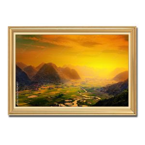 Bức tranh treo tường phong cảnh non nước Ninh Bình đẹp rực rỡ dưới ánh nắng vàng