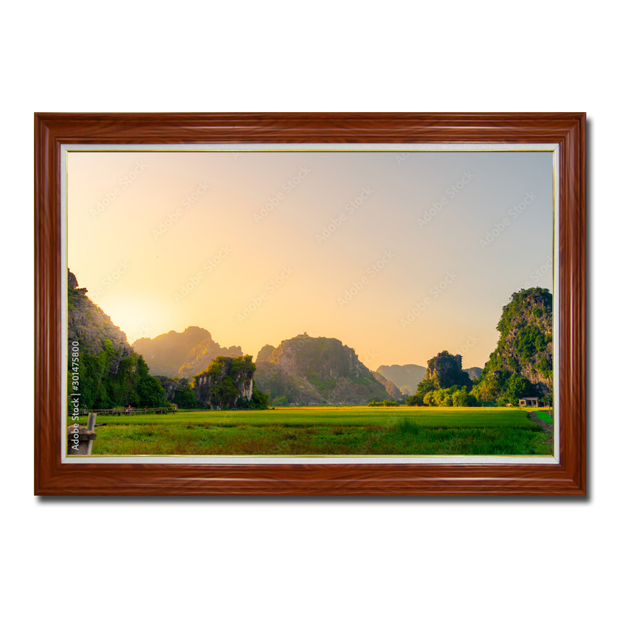 Phong cảnh đồng quê và núi non Ninh Bình đẹp dưới nắng vàng trong bức tranh treo tường đóng khung đẹp