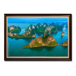 Tranh treo tường Vịnh Hạ Long đẹp với hình ảnh dãy đảo nổi trên mặt nước biển