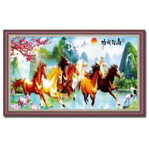 Mẫu tranh bát mã đẹp hình ảnh đàn ngựa phi trên nước và phong cảnh non nước sơn thủy