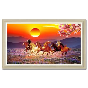 Mẫu tranh mã đáo thành công đẹp hình ảnh đàn ngựa phi trên hoa cỏ và mặt trời rực rỡ