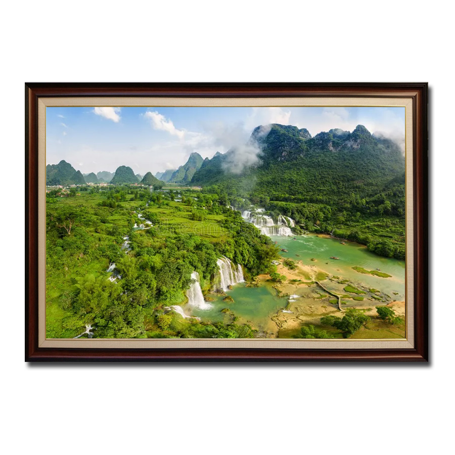 Bức tranh đẹp toàn cảnh thác nước Bản Giốc nhìn từ trên cao