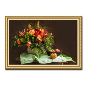 Mẫu tranh tĩnh vật đẹp hình ảnh bình hoa trên bàn và những trái táo chín