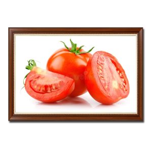 Tranh phòng ăn đẹp hình ảnh quả cà chua chín đỏ và những lát thái miếng