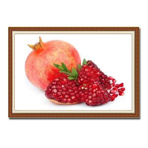 Mẫu tranh treo tường đẹp hình ảnh quả lựu và những hạt lựu chín mọng ngon mắt