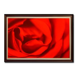 Mẫu tranh treo tường đẹp với màu đỏ rực rỡ của những cánh hoa hồng