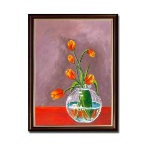 Mẫu tranh khổ đứng đẹp hình ảnh bình hoa tulip màu cam đẹp trên nền đỏ và nâu loang