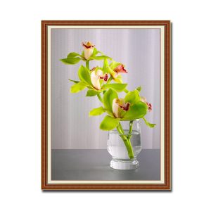 Mẫu tranh khổ đứng hình ảnh bình hoa lan nghệ thuật